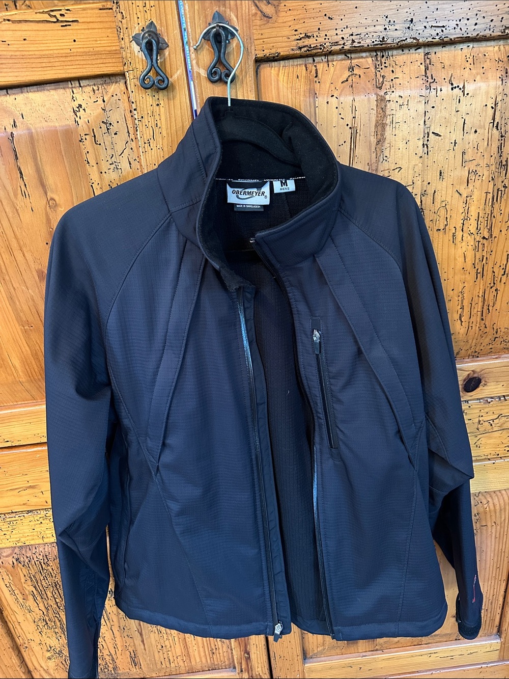 Obermeyer Men's Black Lightweight Softshell Jacket soft fleece inside